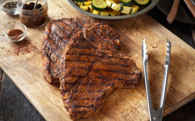 Grilled T-Bone Steaks with BBQ Rub